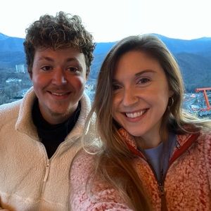 Meet your Posher, Alexis